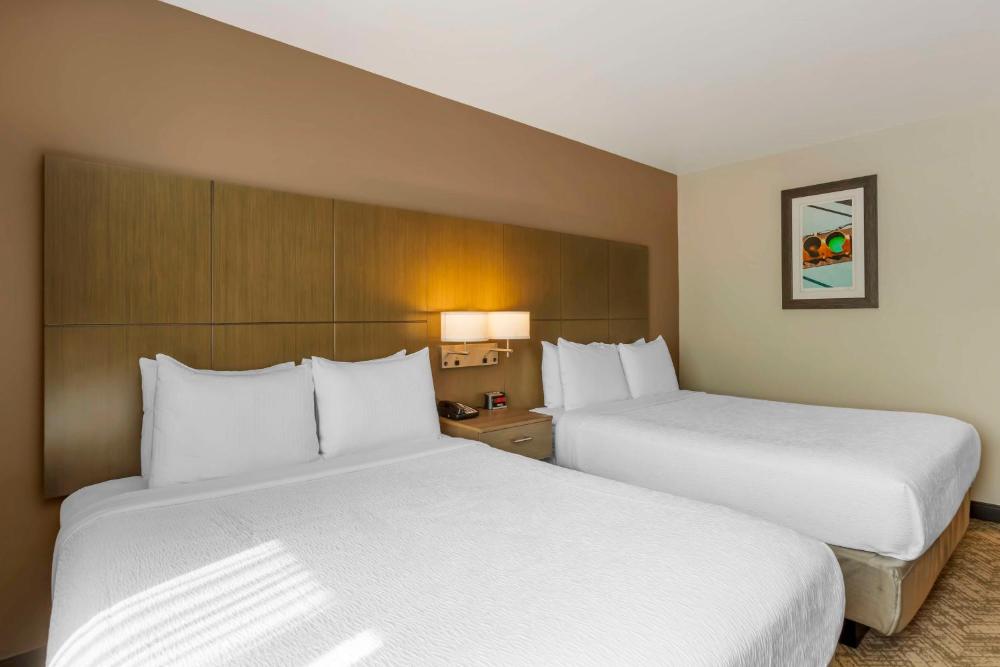 Queen Room with Two Queen Beds interior